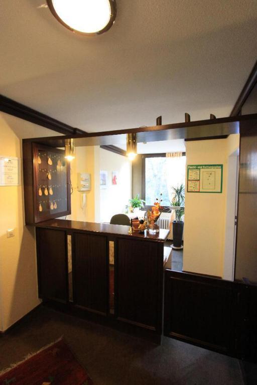 Center Hotel ギュータースロー エクステリア 写真